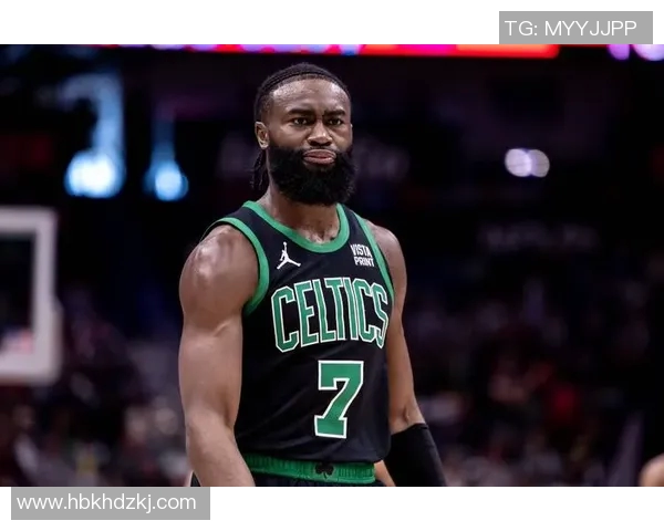 全面表现！杰伦-约翰逊18中11 得到25分6篮板3助攻3抢断