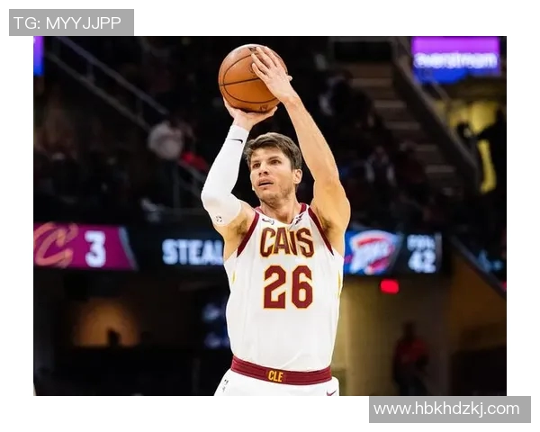 芬奇：麦丹打得非常自如 进攻端做出了很棒的决策效率极高