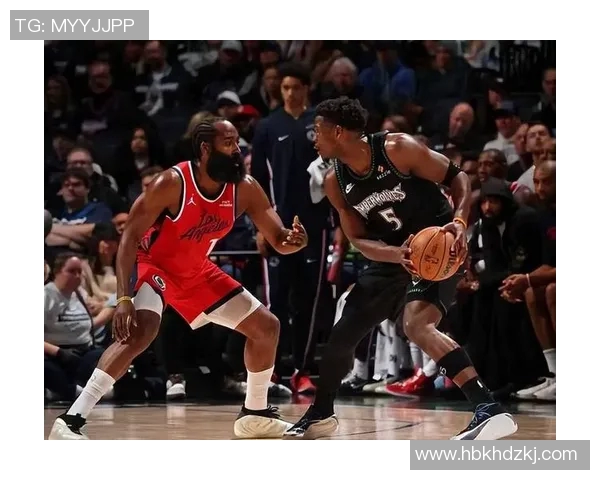 快船惜败森林狼，哈登独砍34分撑场，伦纳德下半场失常，其余球员表现低迷